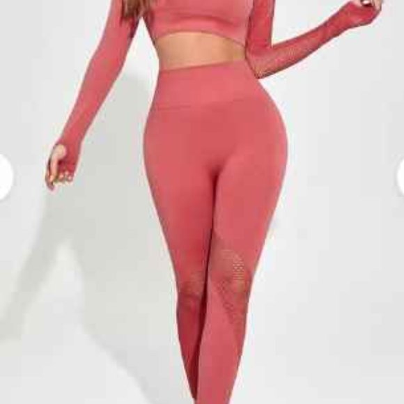 Seamless Hollow Out Leggings and Long Sleeve Crop Top Matching Set - Picture 4 of 6